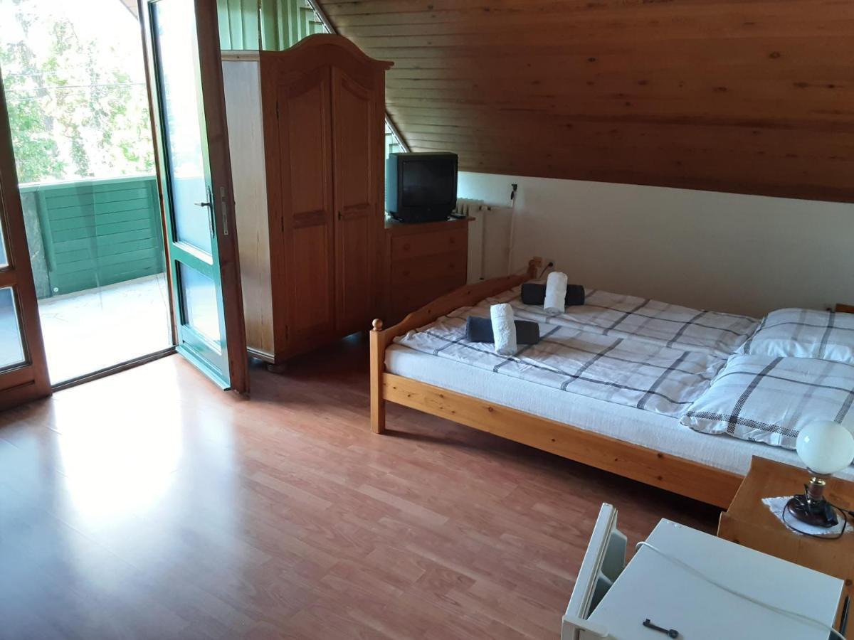 Bed and Breakfast St Hubertus Panzio Хевиз Экстерьер фото