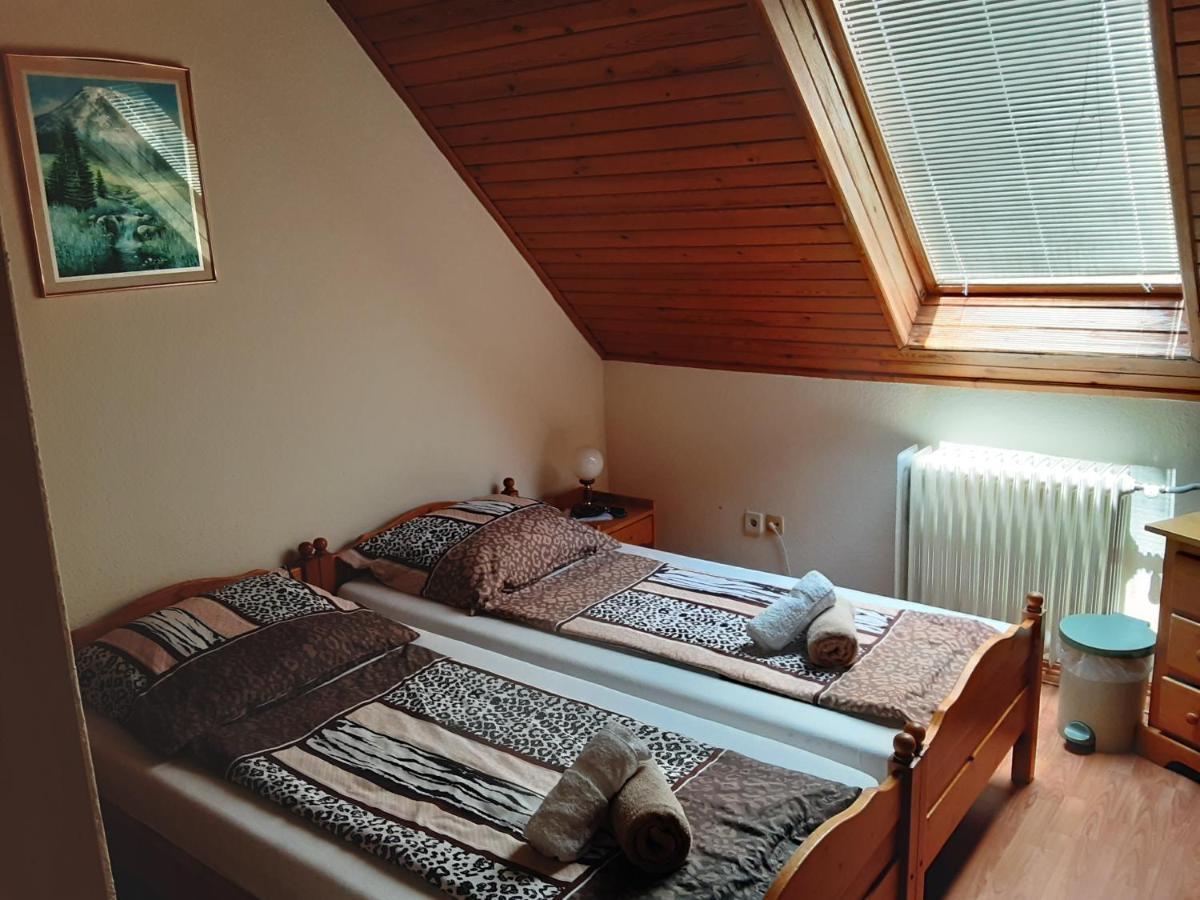 Bed and Breakfast St Hubertus Panzio Хевиз Экстерьер фото